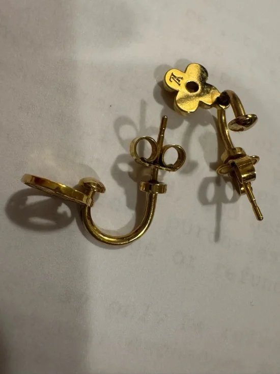 Authentic LV Louis Vuitton Blooming Earrings m64859 - Picture 8 of 11